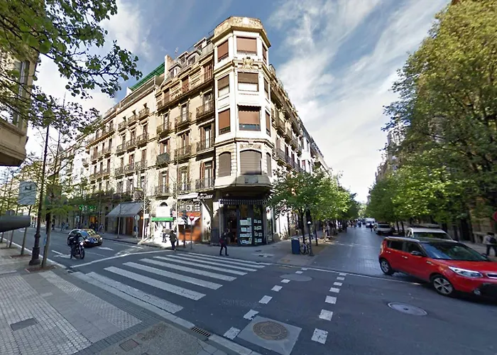 圣马丁旅馆 招待所 *